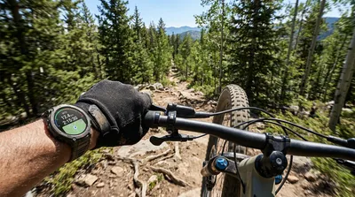 De 4 beste sporthorloges voor mountainbikers